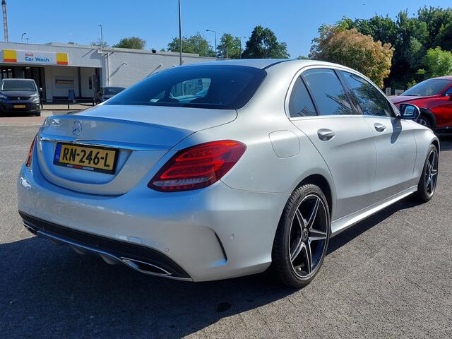 Mercedes-Benz C-KLASSE 180 156pk Automaat Sport Edition AMG | Origineel NL | Navi | Clima | Cruise | Led Koplampen | Pdc V+A+Assist+Camera | Stoelverwarming | Dodehoek+Licht+Regensensor | 18''lm