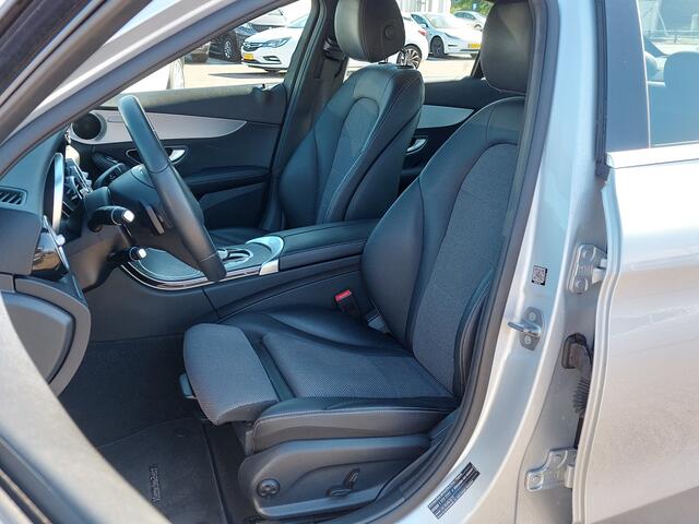 Mercedes-Benz C-KLASSE 180 156pk Automaat Sport Edition AMG | Origineel NL | Navi | Clima | Cruise | Led Koplampen | Pdc V+A+Assist+Camera | Stoelverwarming | Dodehoek+Licht+Regensensor | 18''lm