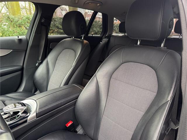 Mercedes-Benz C-KLASSE Estate 180 AMG, Zomer + winterset