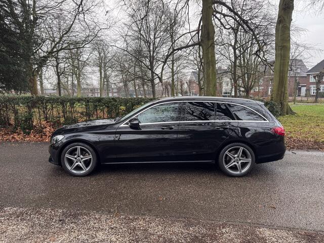 Mercedes-Benz C-KLASSE Estate 180 AMG, Zomer + winterset