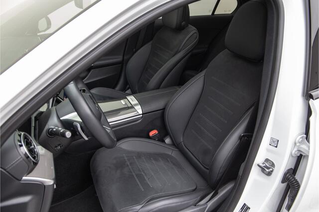 Mercedes-Benz C-KLASSE 400 e 4MATIC AMG 381pk Premium Plus, Pano, Distronic, Nightpack, Burmester, HEad-Up, Memory, Digital LED