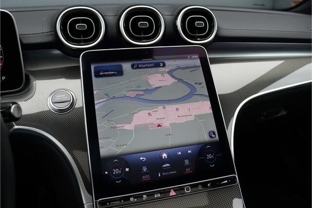 Mercedes-Benz C-KLASSE Estate 300 e AMG Line Aut9 | Panoramadak | Trekhaak | Leder | Camera | Sfeerverlichting | Dodehoekassistent | Stoelverwarming | Advanced Sound System | High Perf. LED |