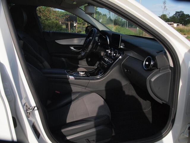 Mercedes-Benz C-KLASSE Estate 180 AMG Sport Edition | Burmeister | Automaat | Cruise Control | Stoelverwarming |