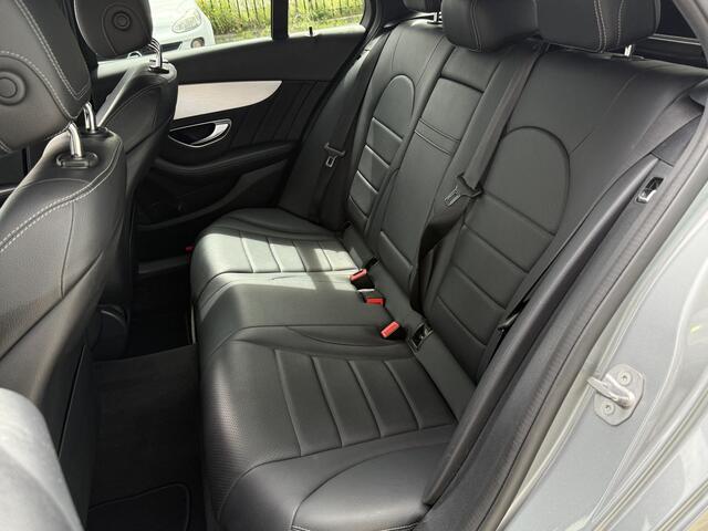 Mercedes-Benz C-KLASSE Estate 180 AMG | Trekhaak | Leder | Camera