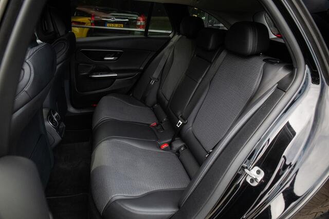 Mercedes-Benz C-KLASSE Estate 300 e Luxury Line , Sfeerverlichting, Trekhaak, Night-pakket