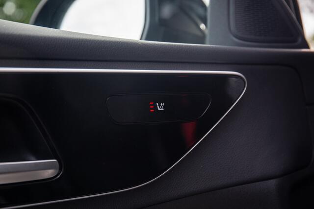 Mercedes-Benz C-KLASSE Estate 300 e Luxury Line , Sfeerverlichting, Trekhaak, Night-pakket