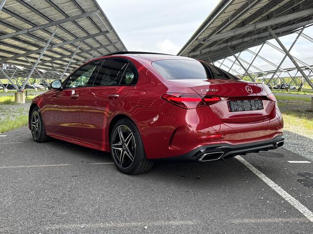 Mercedes-Benz C-KLASSE 300e AMG Line | Night | Panoramadak | Winter pakket | Sfeerverlichting | 360 camera | Memory stoelen | Digital light |