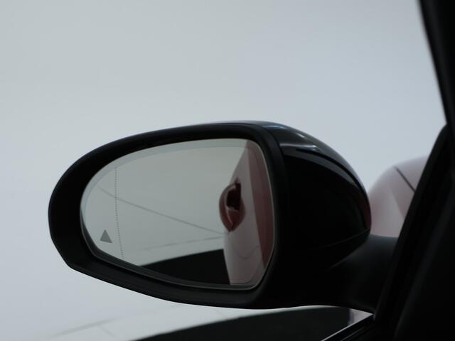 Mercedes-Benz C-KLASSE 300 e AMG Plug-In Hybride AMG Styling | Panoramadak | Stoelkoeling Inclusief 24 maanden MB Certified garantie voor Europa.