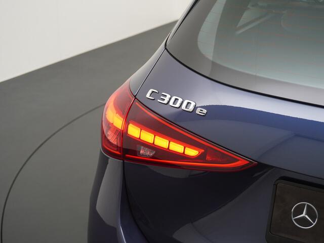 Mercedes-Benz C-KLASSE Estate 300 e AMG Line | Pano