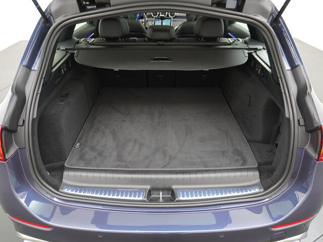 Mercedes-Benz C-KLASSE Estate 300 e AMG Line | Pano