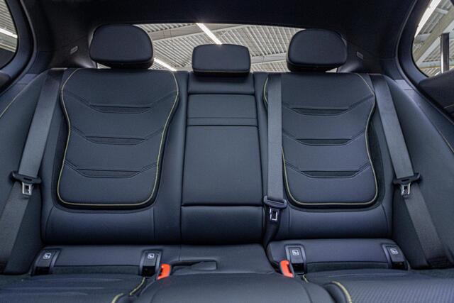 Mercedes-Benz C-KLASSE AMG 43 4MATIC | Carbon | Night | Panoramadak | Premium Plus-pakket | Rijassistentiepakket Plus |