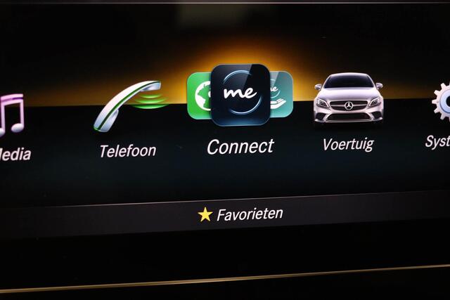 Mercedes-Benz C-KLASSE Coupé 200 AMG Line Advantage Pack | PANORAMADAK | DAB | DRAADLOZE LADER | CAMERA