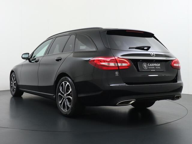Mercedes-Benz C-KLASSE 300 Avantgarde Facelift Navigatie Camera Stoelverwarming Adaptive Cruise Stuur assistent