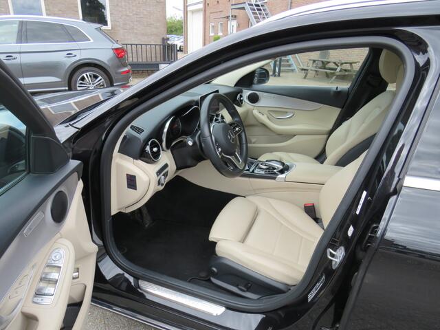 Mercedes-Benz C-KLASSE Estate 200 Business Solution Avantgarde * Rijklaarprijs incl. garantie * Trekhaak * Led Koplampen * Camera * AMG Velgen