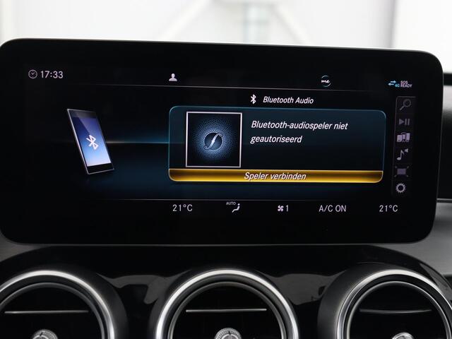 Mercedes-Benz C-KLASSE 160 AMG Uprade Edition | Panoramadak | Stoelverwarming | Camera | Carplay | Leder/Alcantara | Navigatie | Digital Cockpit | Full LED | Climate control | Park Assist