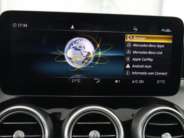 Mercedes-Benz C-KLASSE 160 AMG Uprade Edition | Panoramadak | Stoelverwarming | Camera | Carplay | Leder/Alcantara | Navigatie | Digital Cockpit | Full LED | Climate control | Park Assist