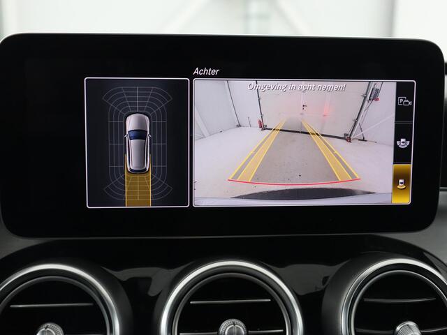 Mercedes-Benz C-KLASSE 160 AMG Uprade Edition | Panoramadak | Stoelverwarming | Camera | Carplay | Leder/Alcantara | Navigatie | Digital Cockpit | Full LED | Climate control | Park Assist