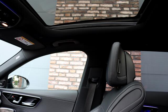 Mercedes-Benz C-KLASSE Estate 300 de AMG Line | Distronic | Panoramadak | Memory | Burmester | Digital Light | HUD | Verwarmd Stuurwiel | Surround Camera | Augmented Reality |