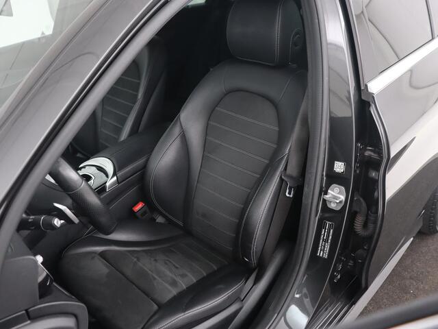Mercedes-Benz C-KLASSE 160 AMG Limited | Stoelverwarming | Leder/Alcantara | Digital Cockpit | Camera | Navigatie | Full LED | Park Assist