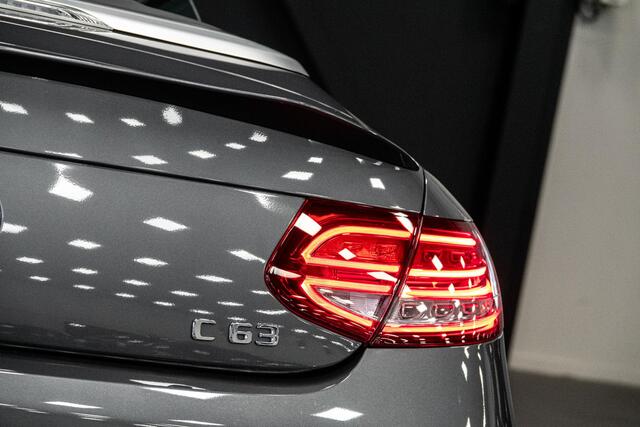 Mercedes-Benz C-KLASSE Cabrio AMG 63 *Burmester / Memory / Head-Up Display / Stoelventilatie / Nekverwarming*
