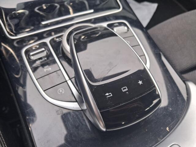 Mercedes-Benz C-KLASSE 180 Ambition | Nieuw binnen! | Cruise | Elektrische voorstoelen | Parkeerassistent |