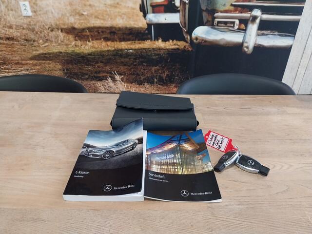 Mercedes-Benz C-KLASSE 180 Prestige HALF LEER LED NAVI CRUISE ECC AFNB TREKHAAK