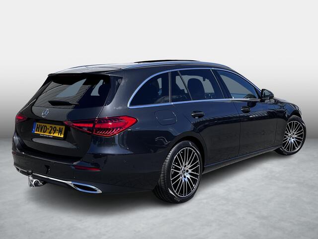 Mercedes-Benz C-KLASSE Estate 180 Star Edition Luxury | Panoramadak | Trekhaak | Burmester 3D Surround Sound | DISTRONIC afstandsassistent | Dodehoekassistent | Apple CarPlay | Android Auto | Elektrisch Verstelbare Stoelen + Memory