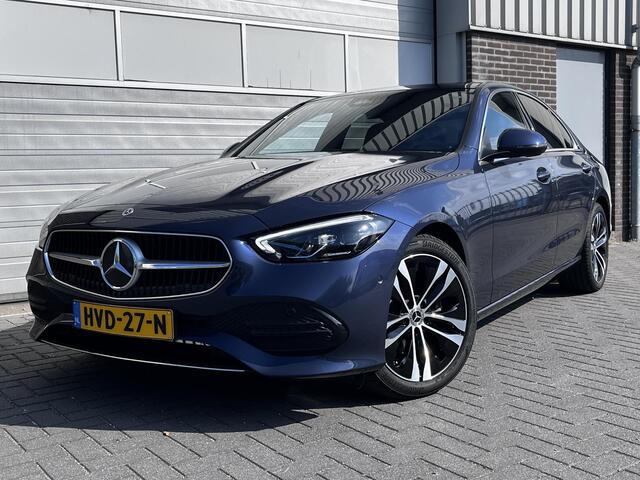 Mercedes-Benz C-KLASSE 180 Star Edition Luxury | Panoramadak | DISTRONIC Afstandsassistent | Dodehoekassistent | Donkergetint Glas Achter | Apple CarPlay | Android Auto | Elektrisch Verstelbare Stoelen + Memory | Stoelverwarming | Sfeerverlichting