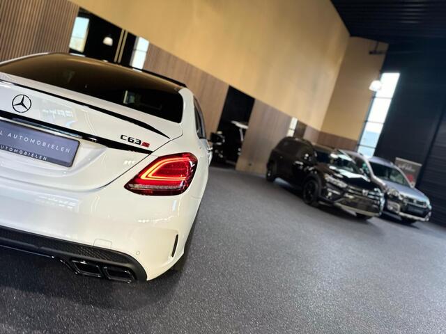 Mercedes-Benz C-KLASSE AMG 63 S Compleet Dealer onderhouden/Geen Schadeverleden