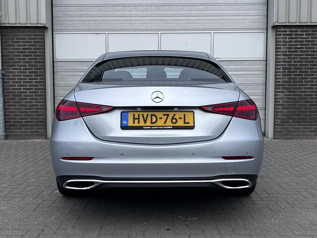 Mercedes-Benz C-KLASSE 180 Star Edition Luxury | Panoramadak | DISTRONIC Afstandsassistent | Elektrisch Verstelbare Stoelen + Memory | Dodehoekassistent | Apple CarPlay | Android Auto | Sfeerverlichting | Stoelverwarming | Elektrisch Inklapbare Buitenspiegels