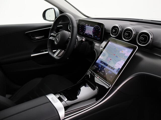 Mercedes-Benz C-KLASSE 180 AMG LINE SEDAN + SFEERVERLICHTING | CAMERA | STOELVERW.