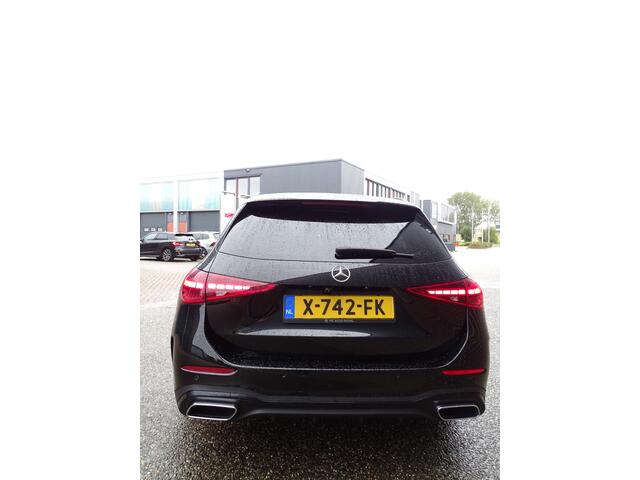 Mercedes-Benz C-KLASSE Estate 200 d AMG Line DODEHOEK DETECTIE | NAVIGATIE| CRUISE CONTROL | CAMERA | SFEERVERLICHTING | PANORAMADAK | ELEKTRISCHE STOELEN | STOELVERWARMING |