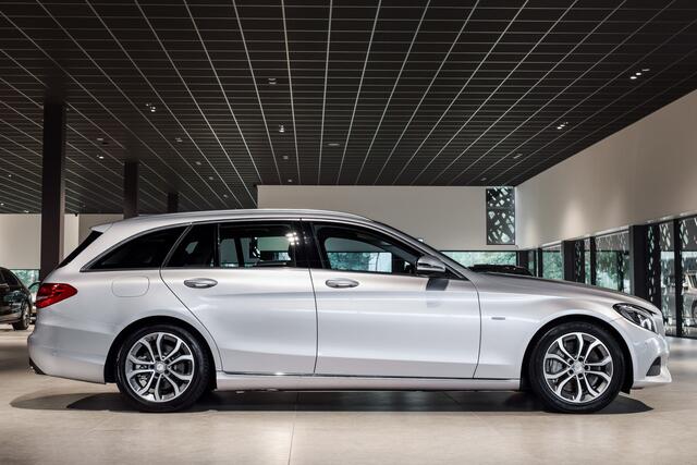 Mercedes-Benz C-KLASSE Estate 350 e Avantgarde Airmatic|Camera|Verw-stoelen|Sfeerverlichting|Aut-kofferklep|New Service