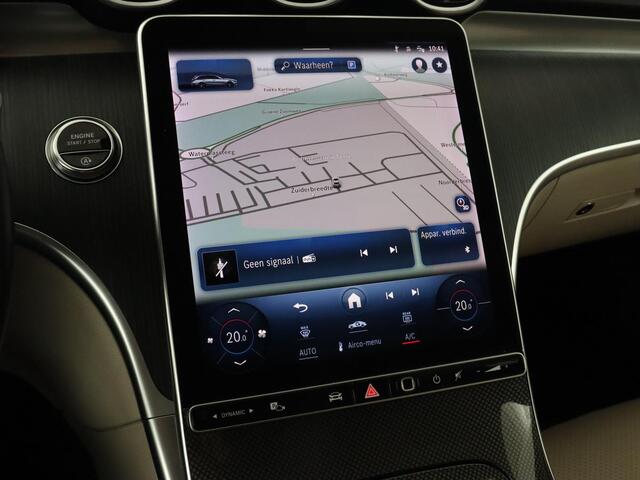 Mercedes-Benz C-KLASSE 200 Launch Edition Luxury Line | Panoramadak | Trekhaak | Leder | Stoelverwarming | Carplay | Camera | Sfeerverlichting | Navigatie | 18'' | Getint glas