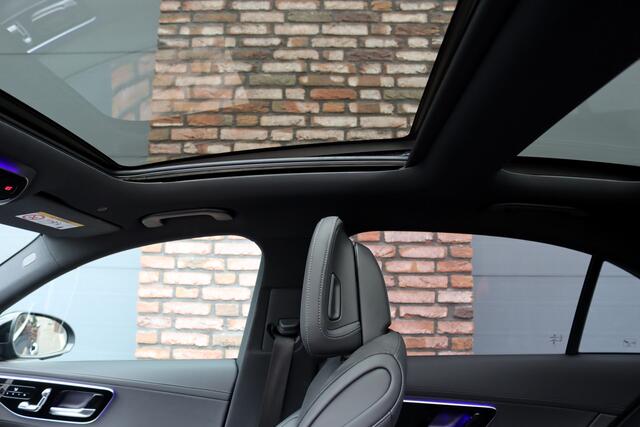 Mercedes-Benz C-KLASSE 220 d AMG Line | Panoramadak | Surround Camera | Memory | Digital Light | Advanced Sound System | HUD | Keyless Go | Verwarmd Stuurwiel | Augmented Reality |