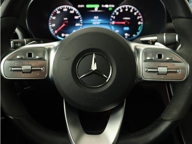 Mercedes-Benz C-KLASSE 300e AMG Limited | Panoramadak | 360 Camera | Stoelverwarming | Carplay | Matrix LED | Leder/Alcantara | Navigatie | Park Assist | Sfeerverlichting | PHEV | Plug In