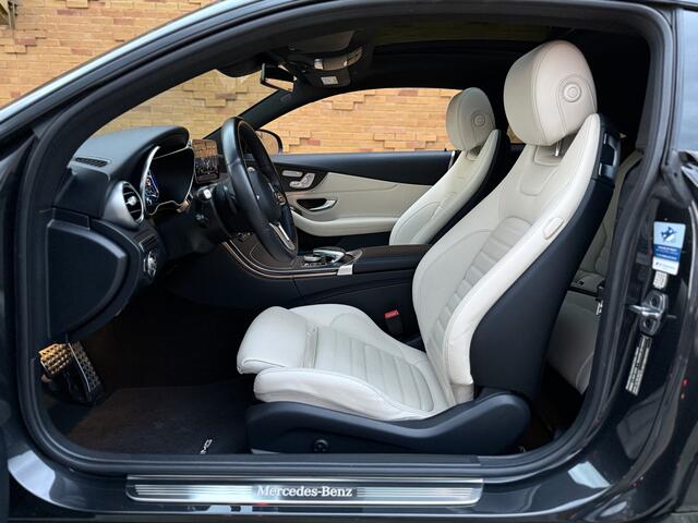 Mercedes-Benz C-KLASSE Coupé 300 AMG l Burmester l Pano l 360° l LED l Night