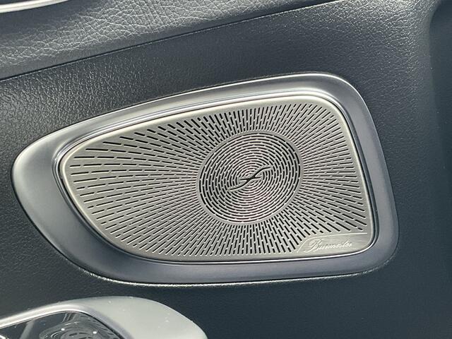 Mercedes-Benz C-KLASSE Estate 180 AMG Line Trekhaak Pano Burmester Memory HUD Leer Verw+Ventilatie BOMVOL!