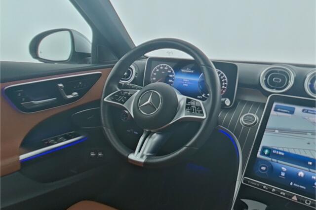 Mercedes-Benz C-KLASSE Estate 300 e AMG Plug-In Hybride Panorama Schuif-Kanteldak | Trekhaak | Digital Light | 360° camera | Easy Pack Achterklep | Apple CarPlay. Inclusief 24 maanden MB Certified garantie voor Europa.