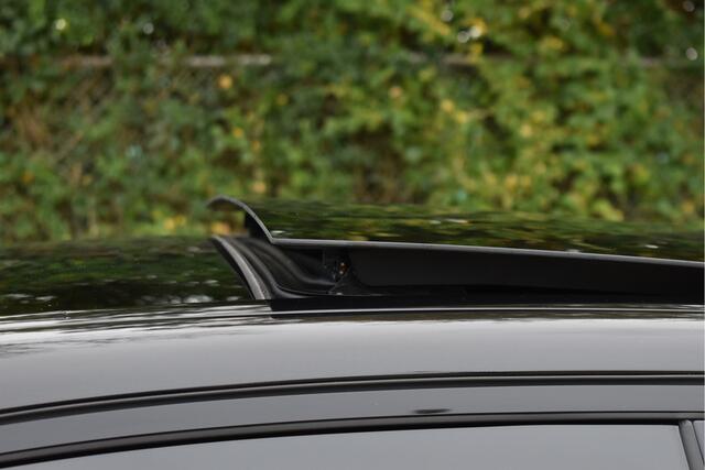 Mercedes-Benz C-KLASSE 300 e AMG Line 313 pk | NL-Auto | Trekhaak | Open dak | Virtual cockpit | Camera | Carplay | Sfeerverlichting | Full LED | LM-Velgen | NAP