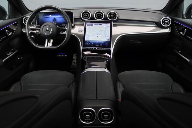 Mercedes-Benz C-KLASSE Estate 300 e AMG Line | Panoramadak | Memory | Distronic | Trekhaak | Night Pakket | Dodehoekassistent | Camera | Sfeerverlichting |