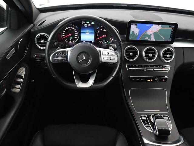 Mercedes-Benz C-KLASSE 300e AMG Night | Stoelverwarming | Carplay | Leder/Alcantara | Camera | Navigatie | Park Assist | Full LED | PHEV | Plug In