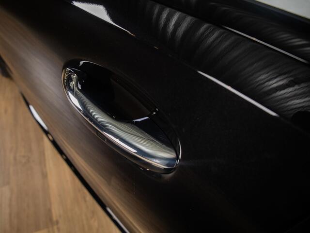 Mercedes-Benz C-KLASSE Limousine 300 e AMG Line Premium | Panorama dak