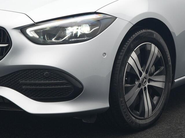 Mercedes-Benz C-KLASSE Estate 300 e Avantgarde Plug In Hybrid 313pk Dealer O.H. PHEV | Adaptive Cruise | 360 Camera | Lederen Sportstoelen Verwarmd | Night Pakket | Apple Carplay | Sfeerverlichting | Blis | Navigatie | DAB |