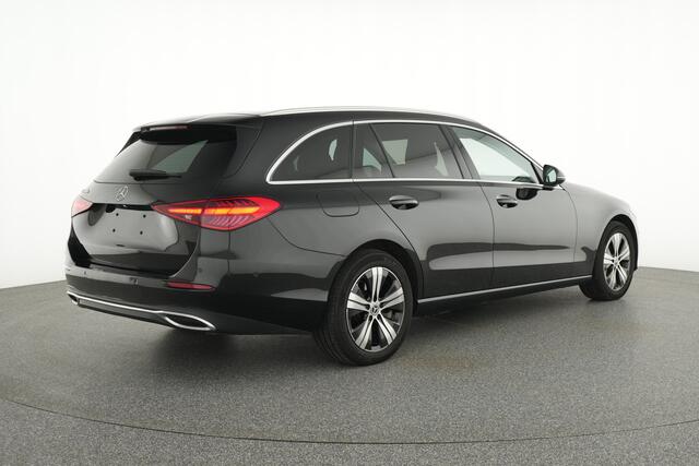 Mercedes-Benz C-KLASSE Estate 300 e Plug-In Hybride Trekhaak | Panorama Schuif-Kanteldak | Apple CarPlay | Easy-Pack Achterklep | Keyless-Go | Ledkoplampen. Inclusief 24 maanden MB Certified garantie voor Europa.