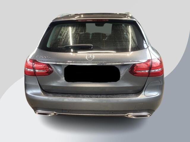 Mercedes-Benz C-KLASSE Estate 300 e Avantgarde 320pk PHEV | Trekhaak | Adaptive cruise control | Stoelverwarming | Dodehoeksensoren | Elektrische stoelen met geheugenfunctie | Head up Display |