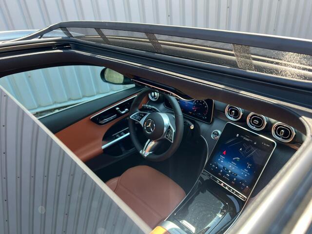 Mercedes-Benz C-KLASSE Estate All-Terrain 200 4MATIC | Premium Plus | Panoramadak | Trekhaak | Rijassistentie Pakket Plus | Burmester 3D Surround Sound | Head-up Display | 360° Camera | DISTRONIC Afstandsassistent | Verkeersbordenassistent | DIGITAL LIGHT | Elektrisch Verstelba