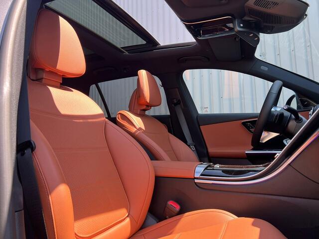 Mercedes-Benz C-KLASSE Estate All-Terrain 200 4MATIC | Premium Plus | Panoramadak | Trekhaak | Rijassistentie Pakket Plus | Burmester 3D Surround Sound | Head-up Display | 360° Camera | DISTRONIC Afstandsassistent | Verkeersbordenassistent | DIGITAL LIGHT | Elektrisch Verstelba