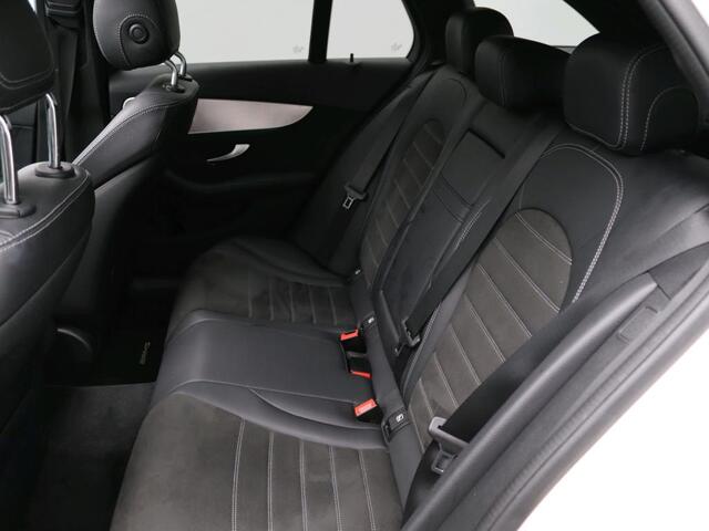 Mercedes-Benz C-KLASSE Estate 180 Business Solution AMG AMG Line | Night Pakket | Panorama Schuif-Kanteldak | Parkeerpakket met 360°-camera | Sfeerverlichting. Inclusief 24 maanden Mercedes-Benz Certified garantie voor Europa.