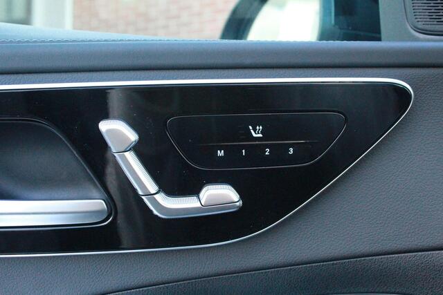 Mercedes-Benz C-KLASSE 180 AMG Line Pano | Distronic | Memory